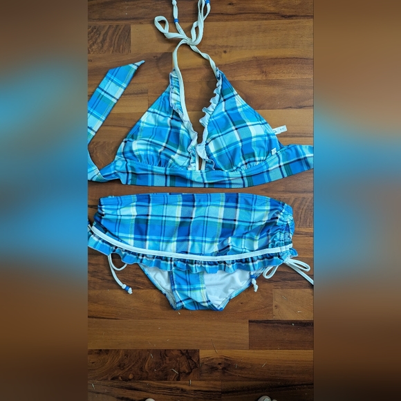 Bathing suits - Picture 5 of 5